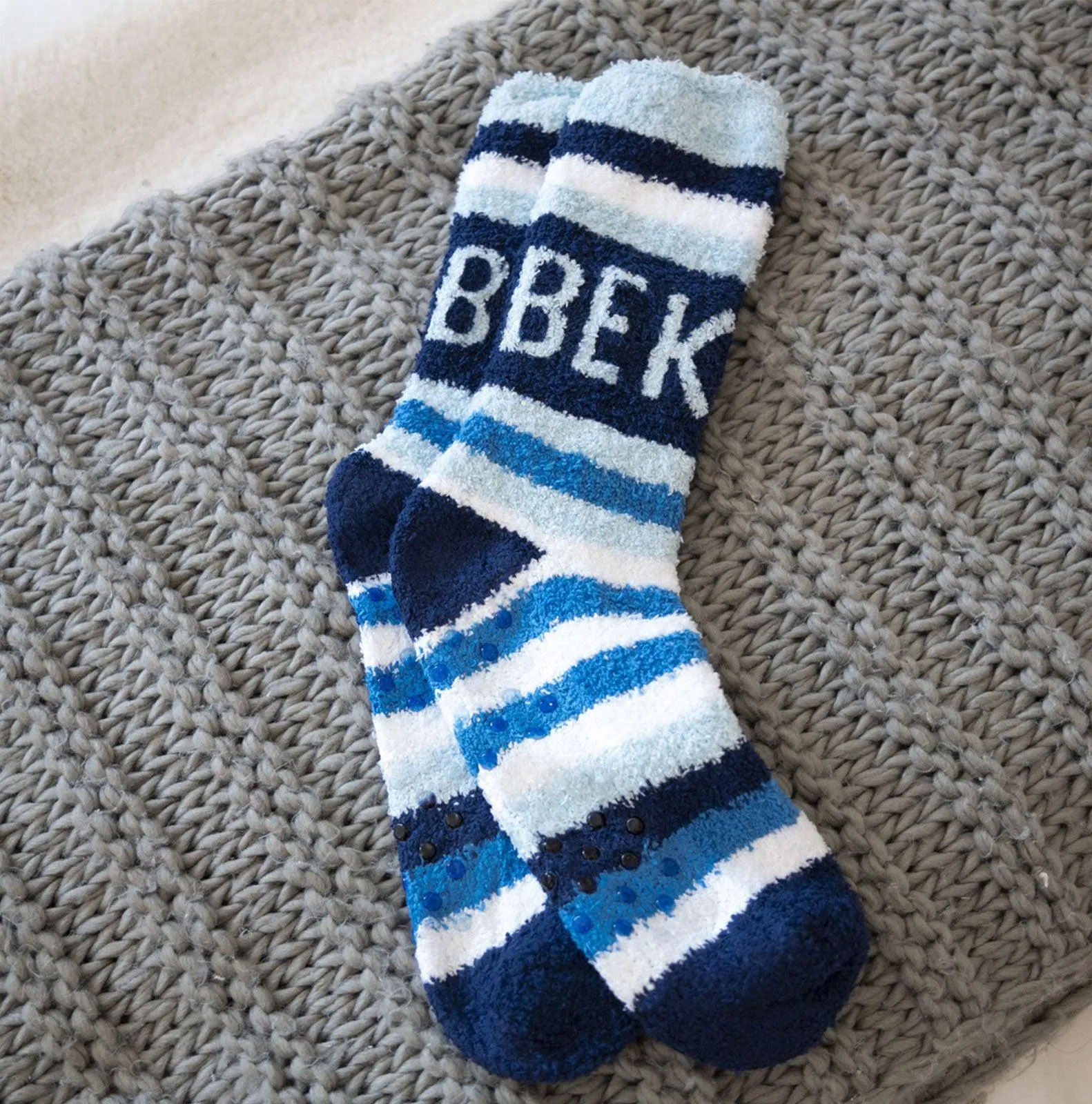 BE KIND. Fuzzy Socks