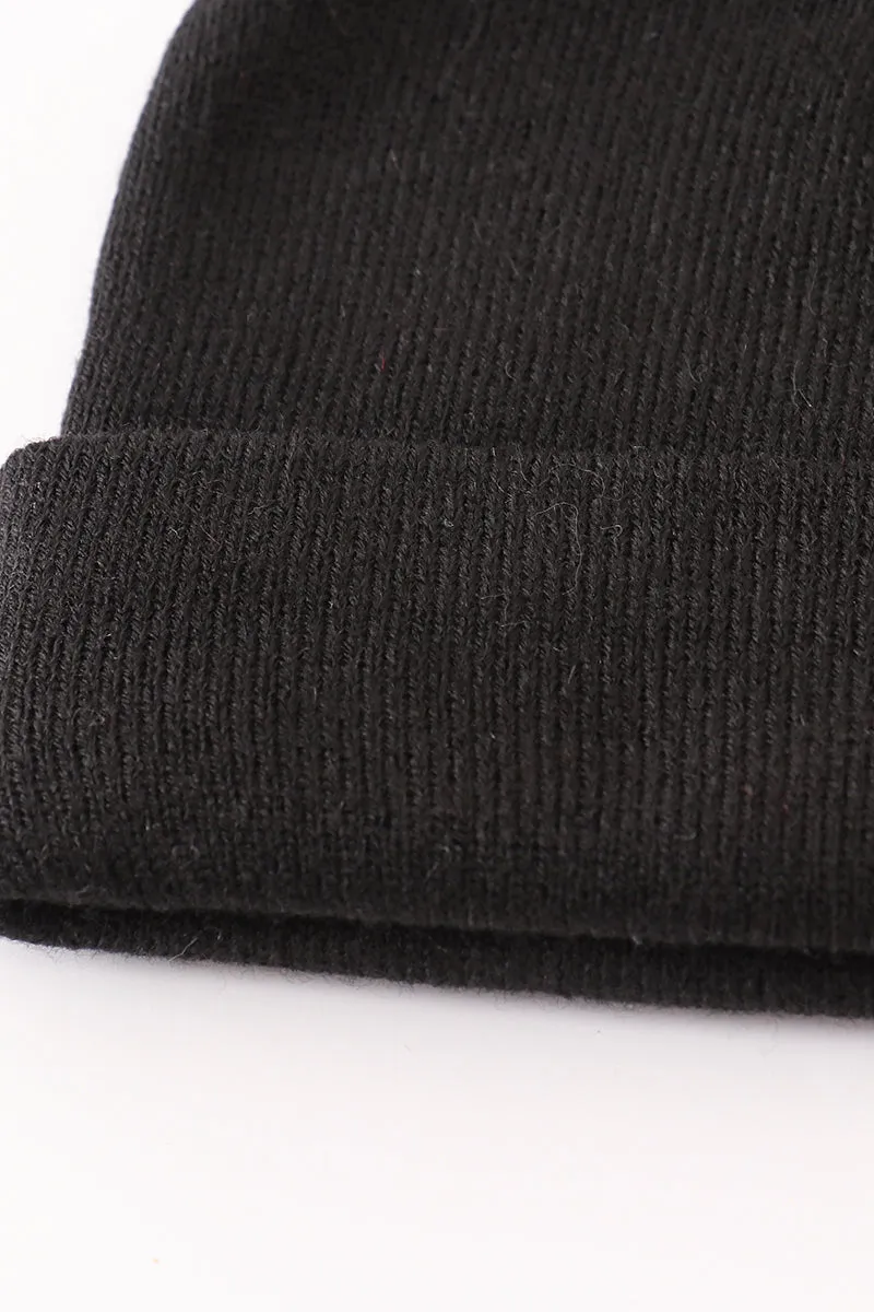 Black ribbed basic knit beanie