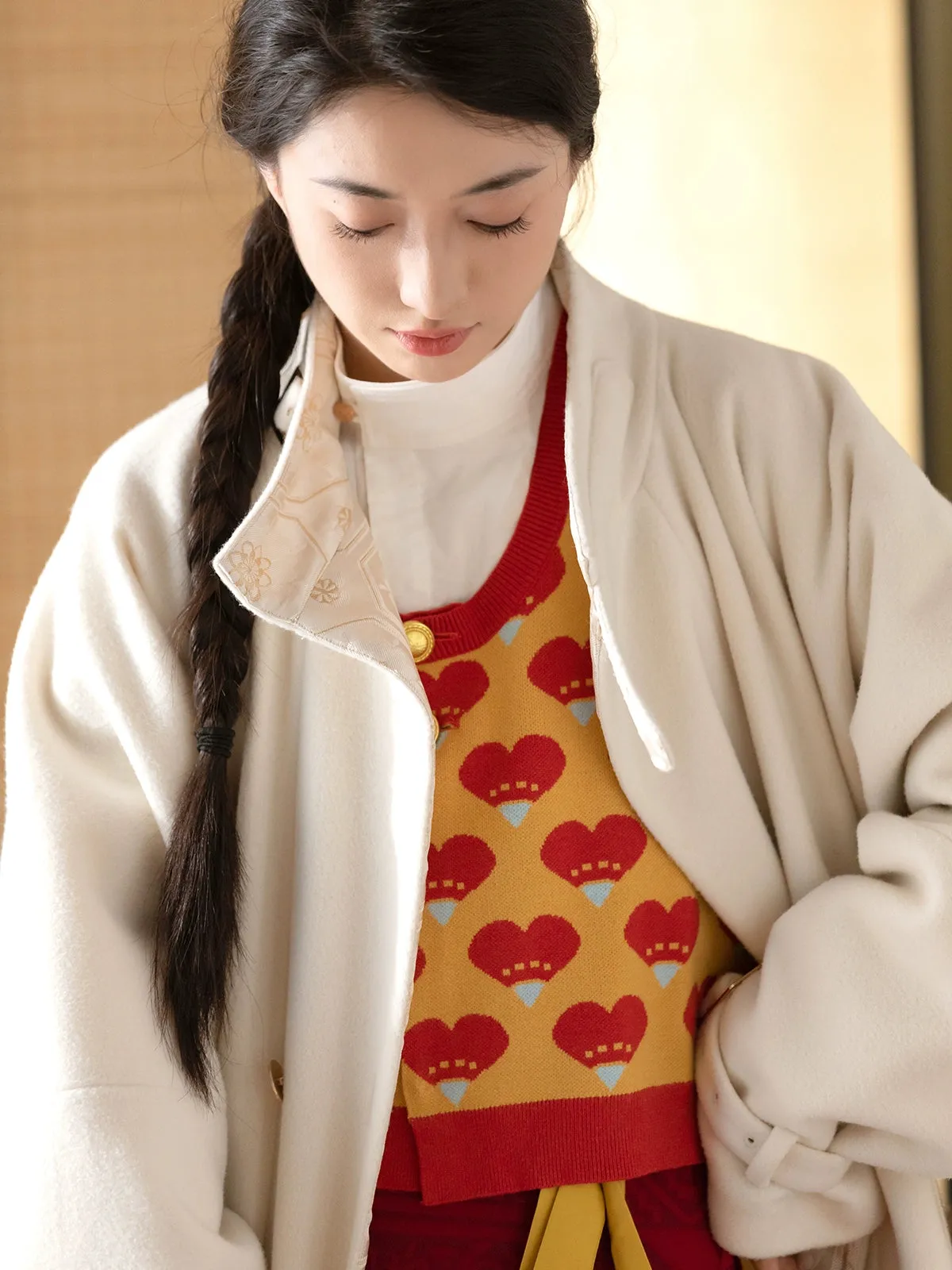 Bleeding Hearts 血心 Modernized Tang Dynasty Tanling Knit Cardigan