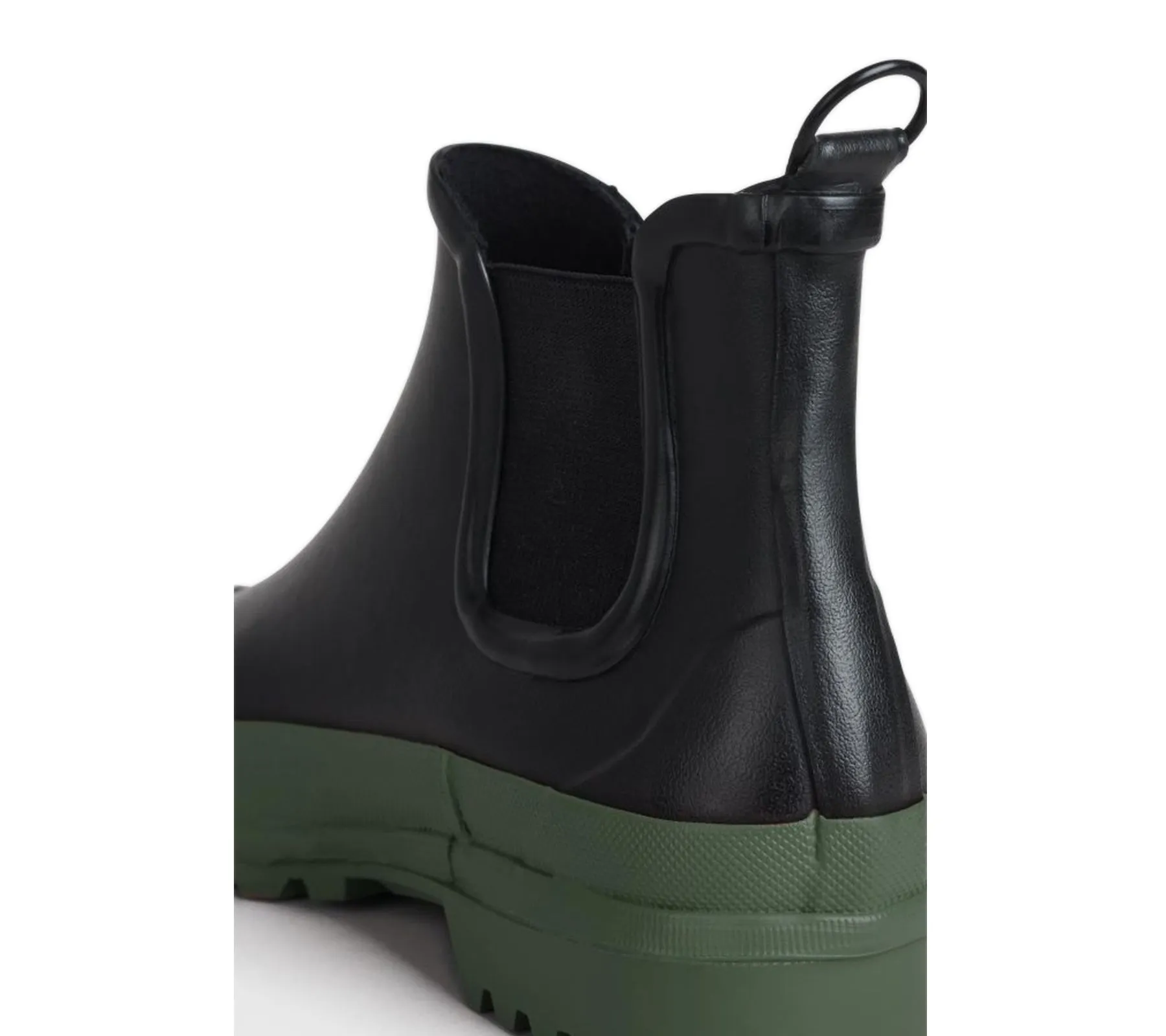 Chelsea Rainwalker | Black/Green