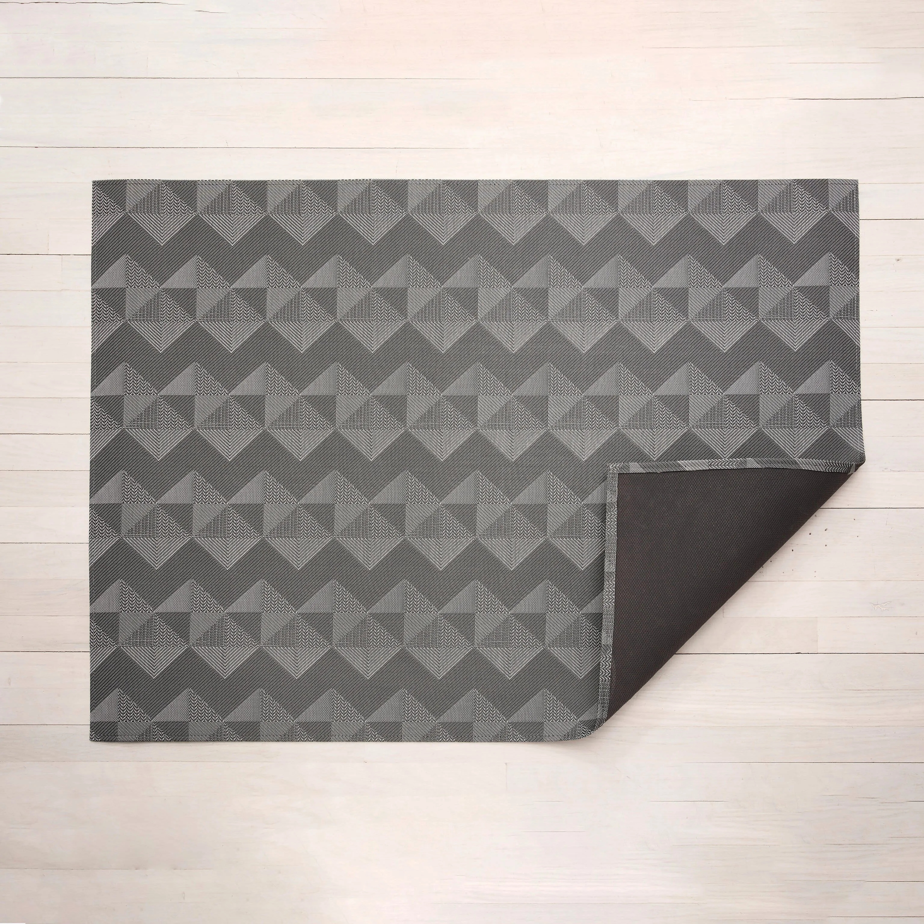 Chilewich Quilted Floor Mat - Tuxedo