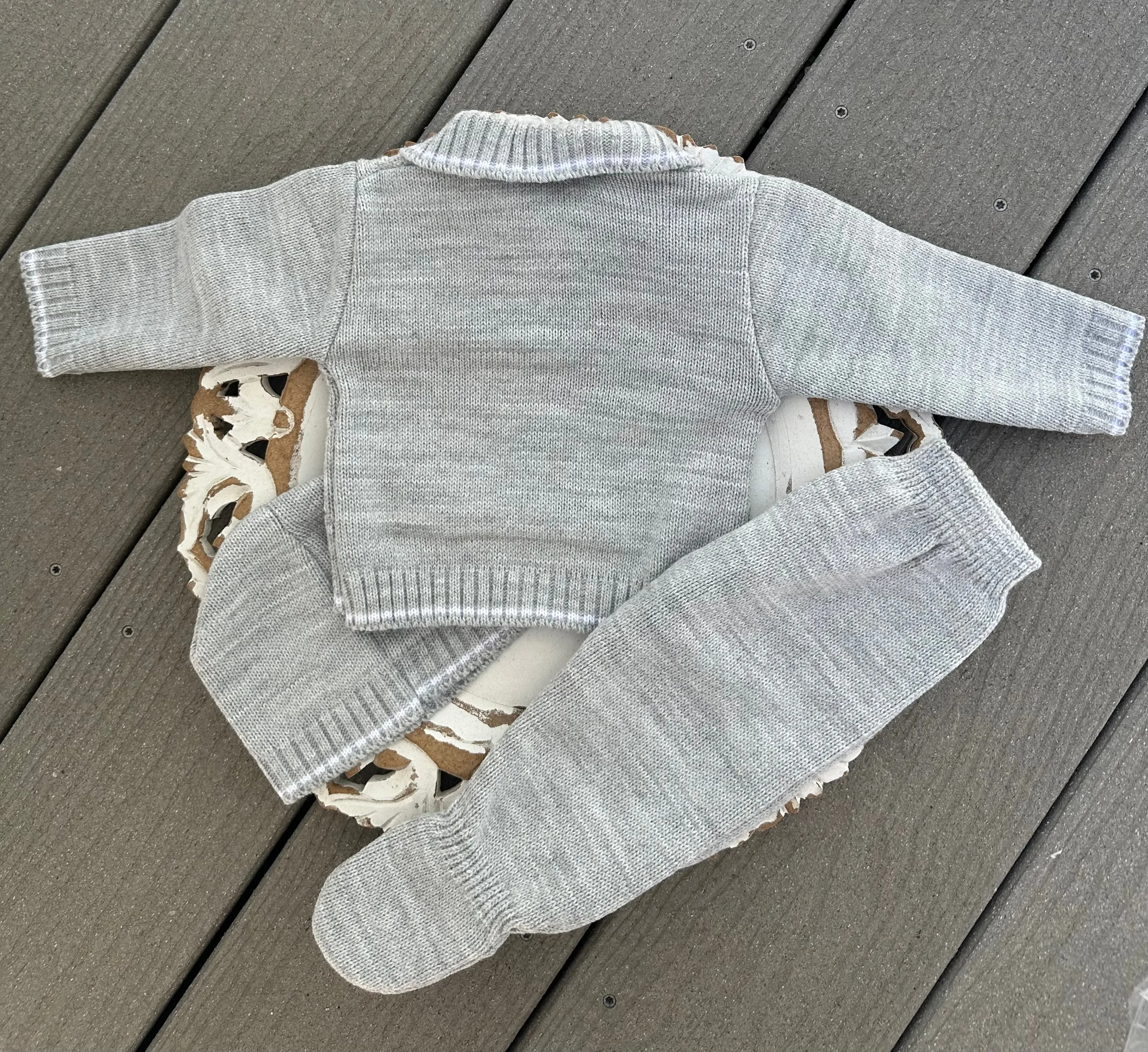 Knit Openwork Rhombus Baby Knitted Set in Gray