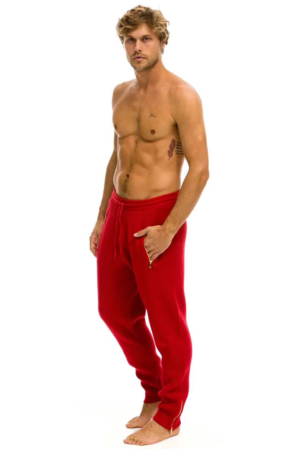 MEN'S VINTAGE CABIN CASHMERE SWEATER PANT - CHERRY