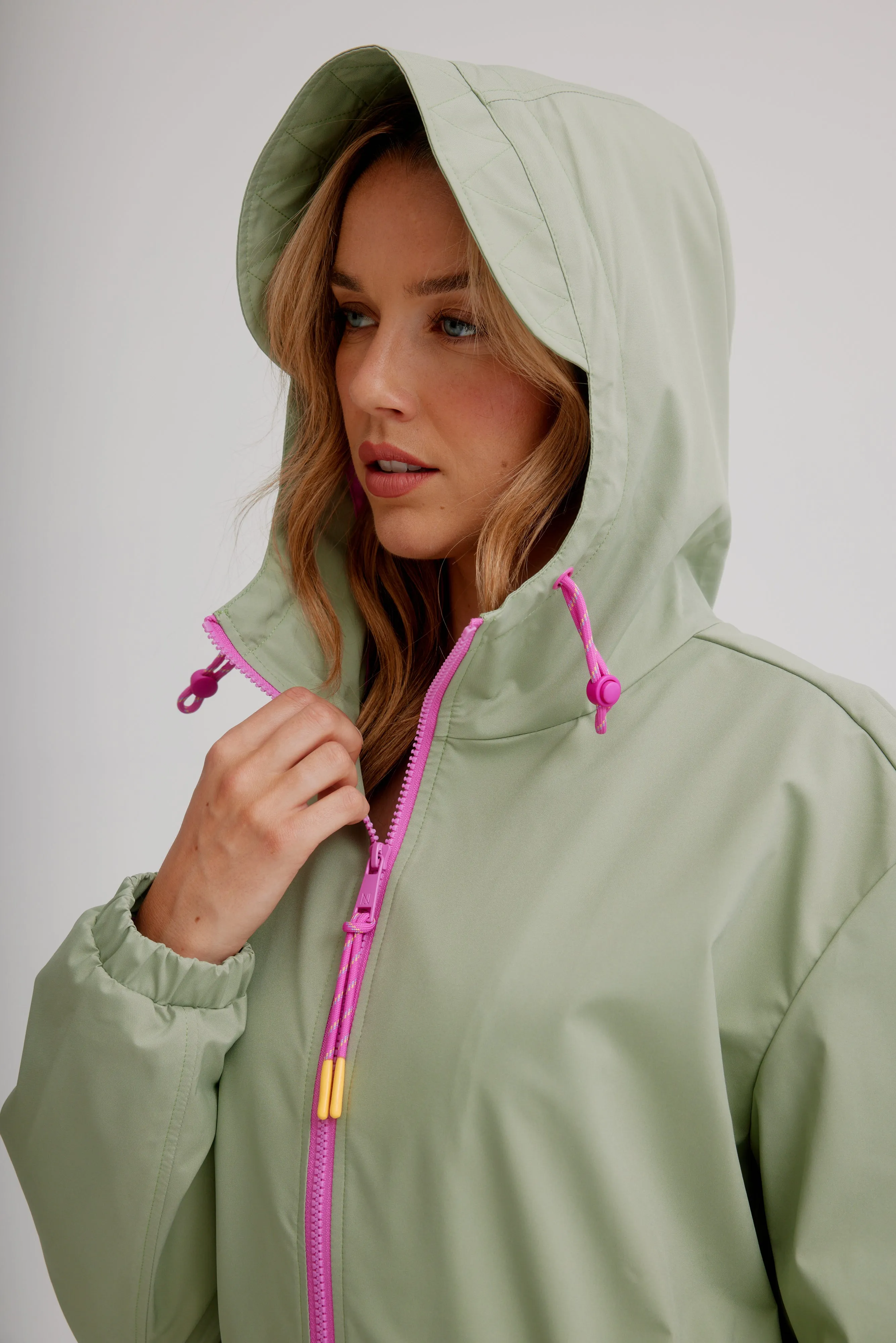 Packable Anorak Raincoat W/ Contrast Trim