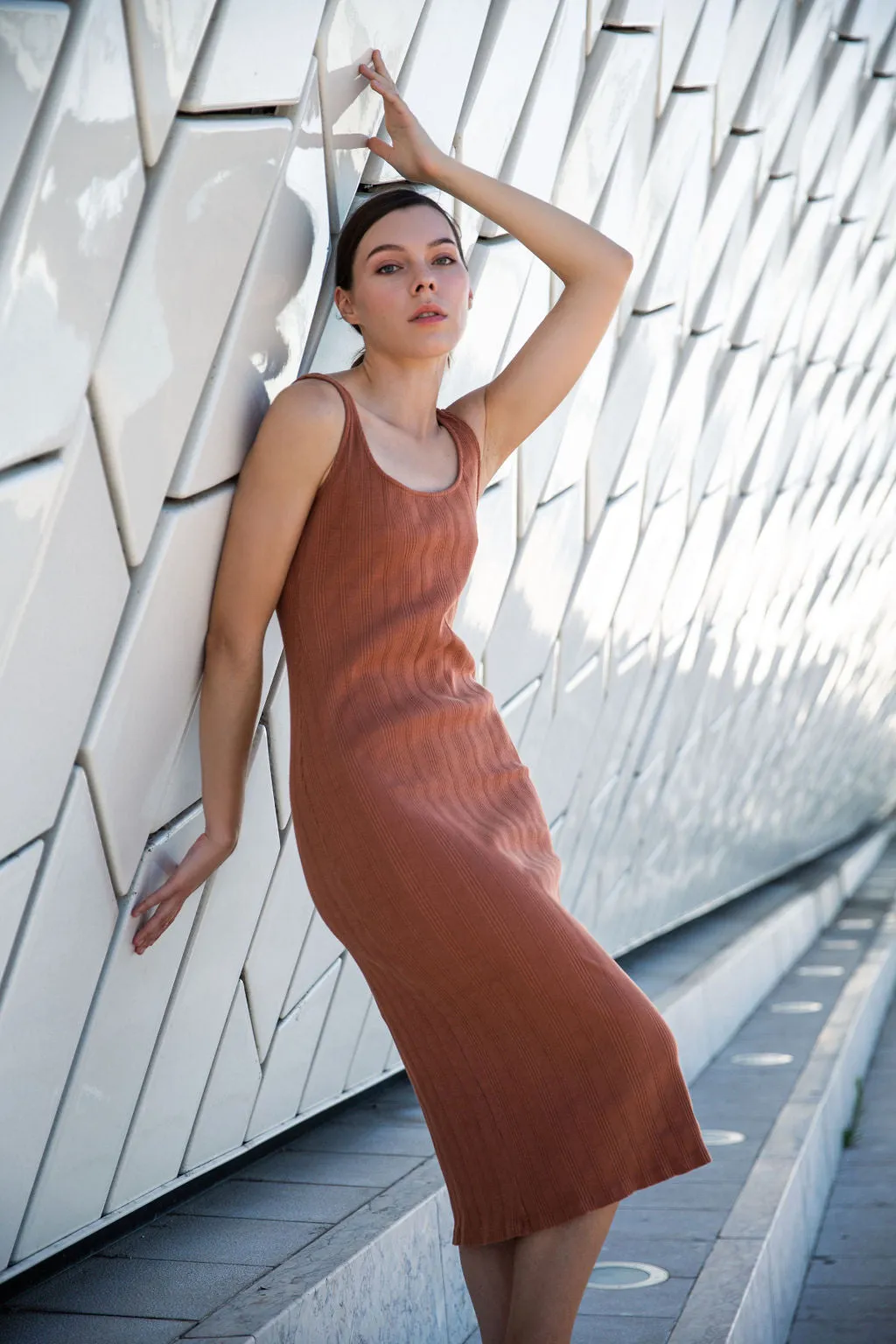 Revel Ribbed Midi Dress - Rust