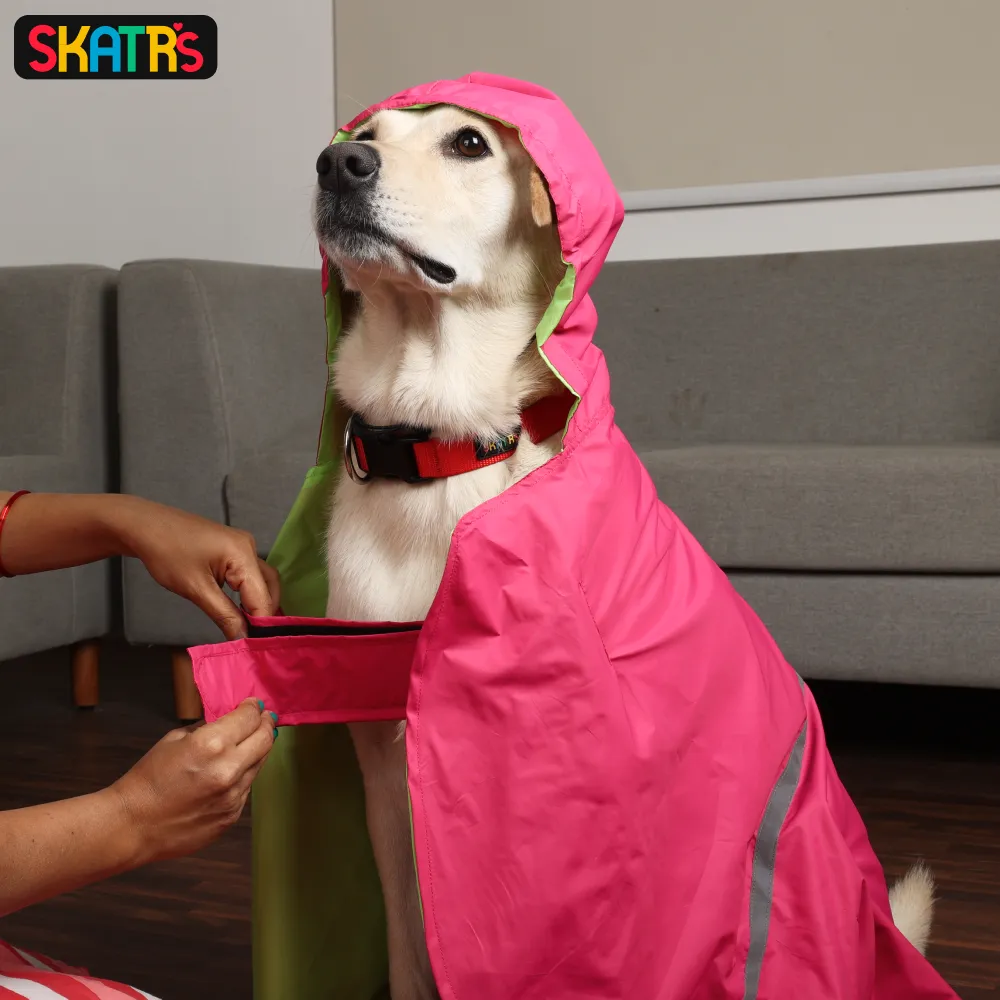 Skatrs Full Coverage Cape Style Raincoat for Dogs and Cats (Pink)