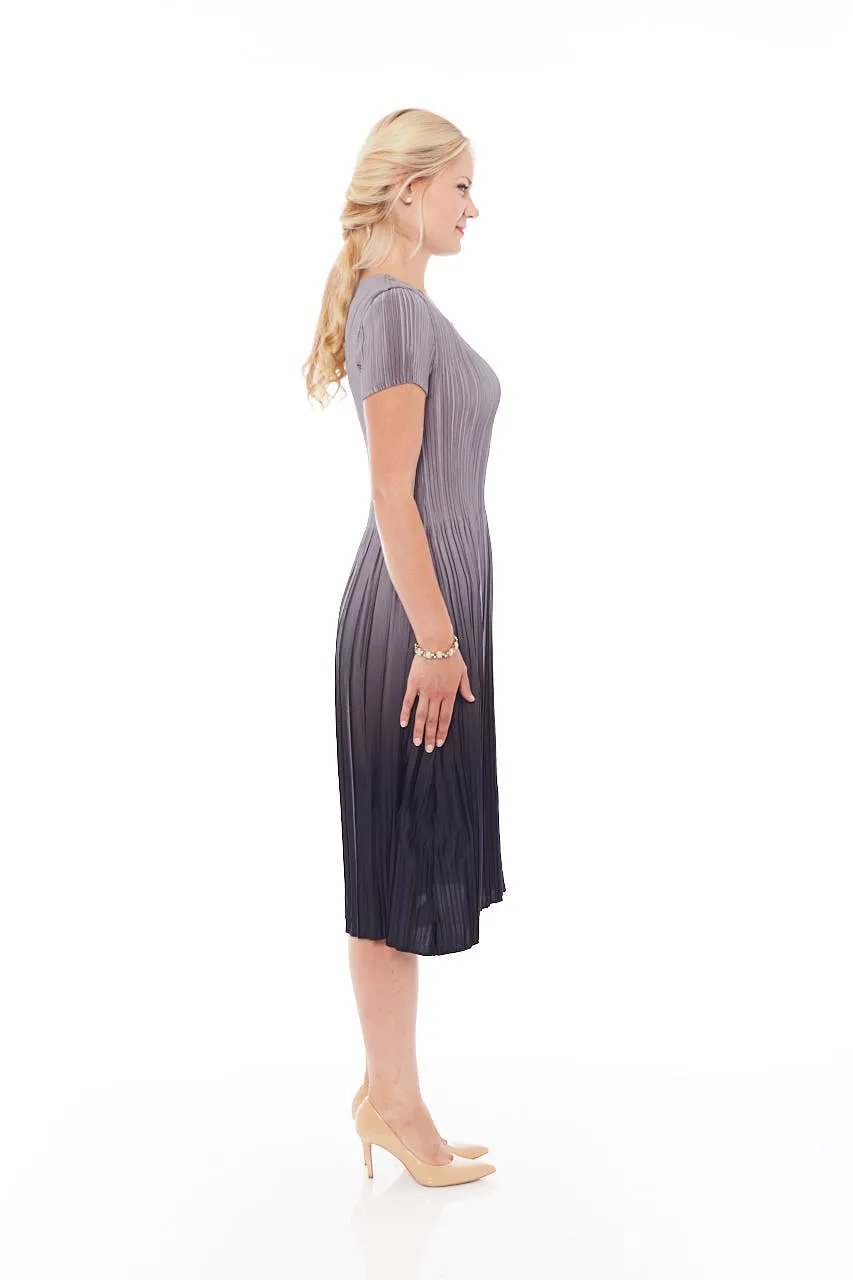 THE PLEATED GRADIENT DRESS IN MOUSY GREY